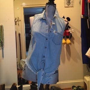 Sleeveless Denim button down