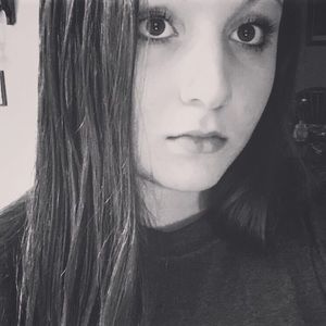 Meet your Posher, Carah