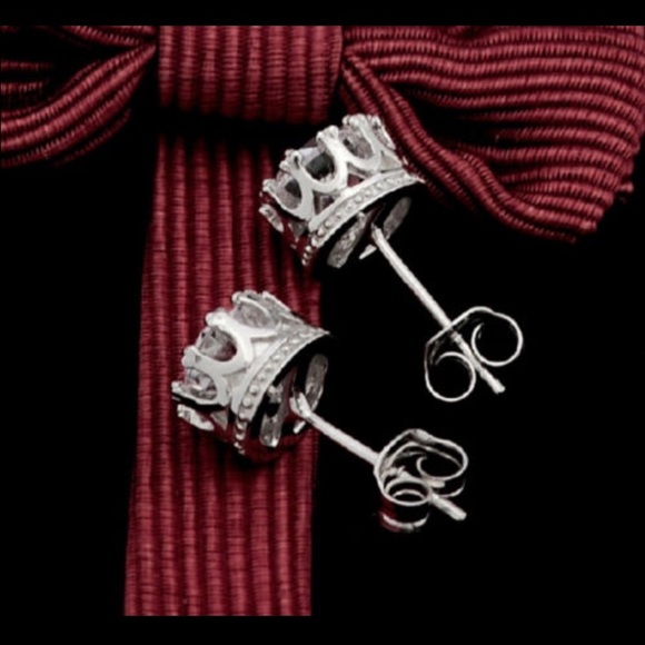 Silver stud earrings - Picture 2 of 7