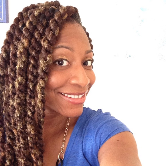 Meet Your Posher, Kara - Picture 3 of 4