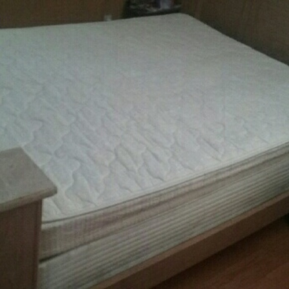 Queen Mattress & Boxspring
