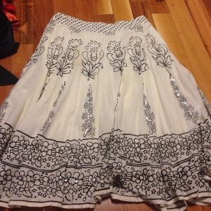 Cream and black a line skirt