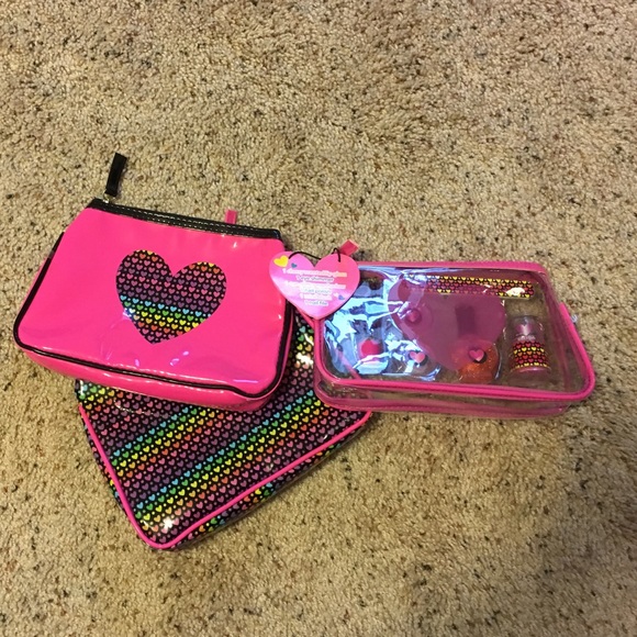 Bundle - Picture 3 of 3