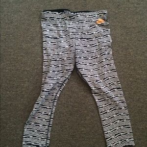 Nike zebra pattern crop leggings .