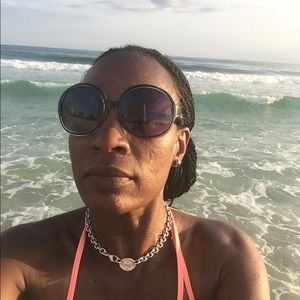 Meet your Posher, Lashay