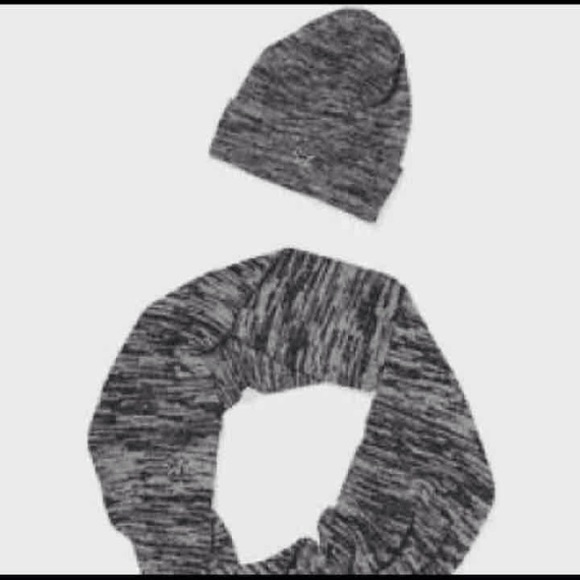 ❄️ Victoria's Secret Winter Bundle ❄️ - Picture 1 of 3