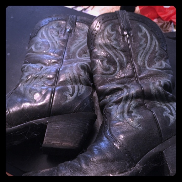 Artist boots
