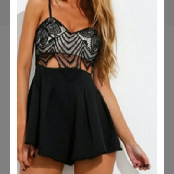 Hello Molly Black Lace Romper - Picture 4 of 4