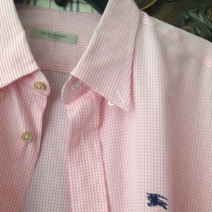 Almost new burberrys shirt