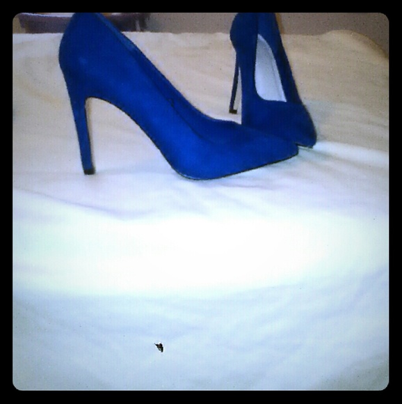 Offers welcome            Pointed Toe 5 inch Heels - Picture 1 of 3