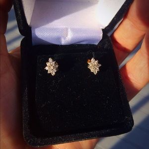 Diamond earrings 14k