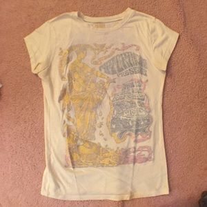 Vintage looking tee