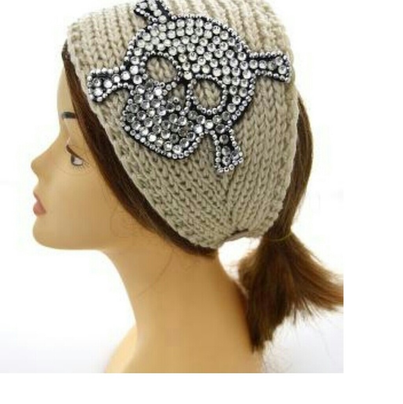 ❌SOLD❌NIP Rhinestone skull knit headband - Picture 2 of 2