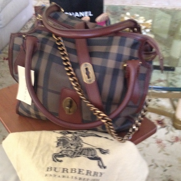 Brand new smoked burberrys large bag