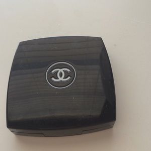 Chanel Natural Finish Pressed Power