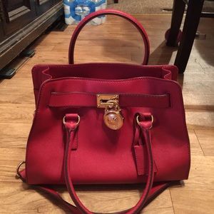 MK purse on hold for @breecook26 no one purchase