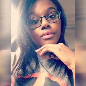 Meet your Posher, Alisa