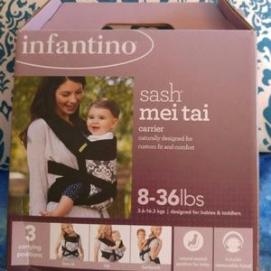 Baby carrier sash mei tai