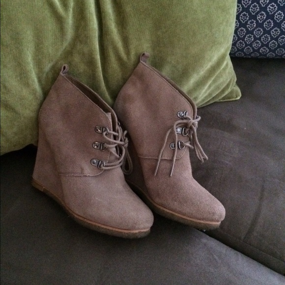 Steve Madden wedges size 6