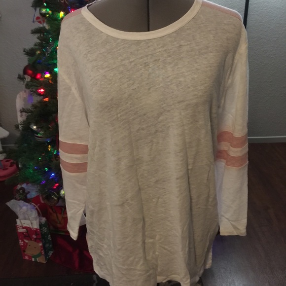 Baseball tee