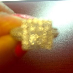 1 carot diamond ring From Jarad.