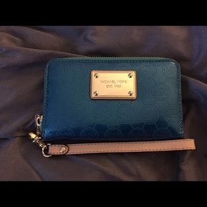 Michael Kors wristlet