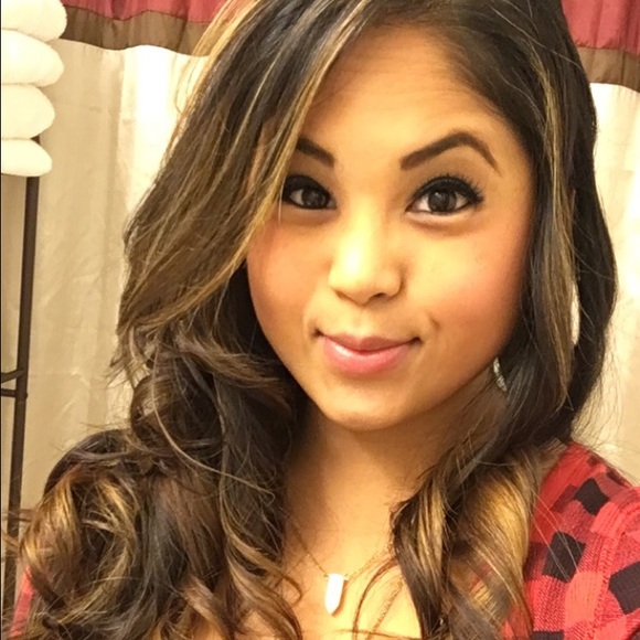 Meet your Posher, Michelle - Picture 4 of 4