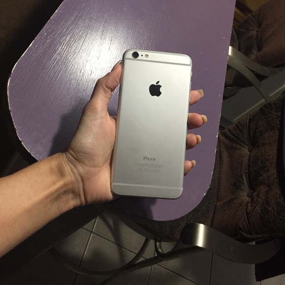 iPhone 6➕SOLD 🙃 - Picture 2 of 3