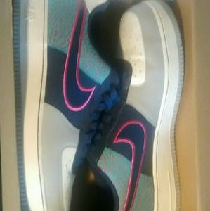 Nike Air Force 1 Sneakers