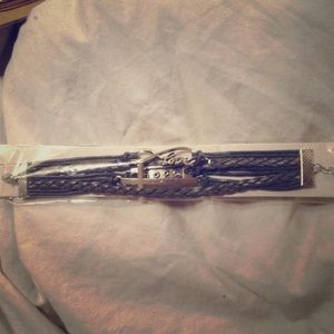 Fashion Jewelry Jewelry - SALE! Beautiful 5-1 Style Leather Bracelet- Love❤️ Fashion Jewelry Jewelry - SALE! Beautiful 5-1 Style Leather Bracelet- Love❤️