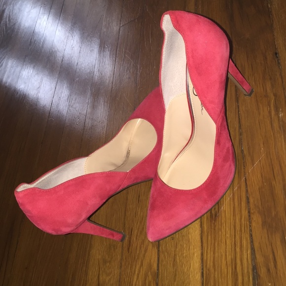 Jessica Simpson Red Hot Pumps - Picture 2 of 3