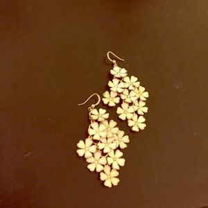 White flower earrings