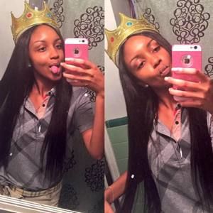 Meet your Posher, Simonè