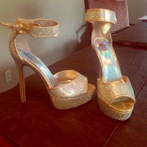 Gold Studded Heels Size 7