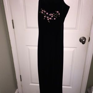 Long black dress