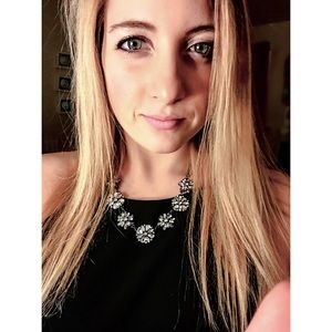 Meet your Posher, Abby