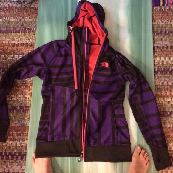 The North Face Tops - Fleece lined north face hoody
