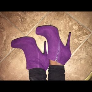 Violet booties