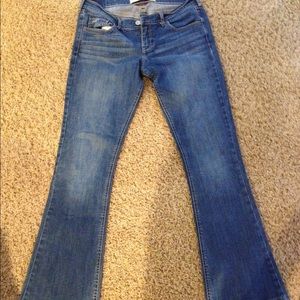 Hollister boot cut jeans in perfect condition!
