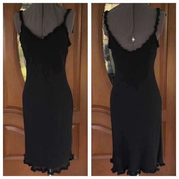Lily Dresses & Skirts - 💃LILY Black Dress