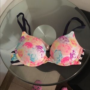 ⛔️SOLD ⛔️PINK bra size 32B