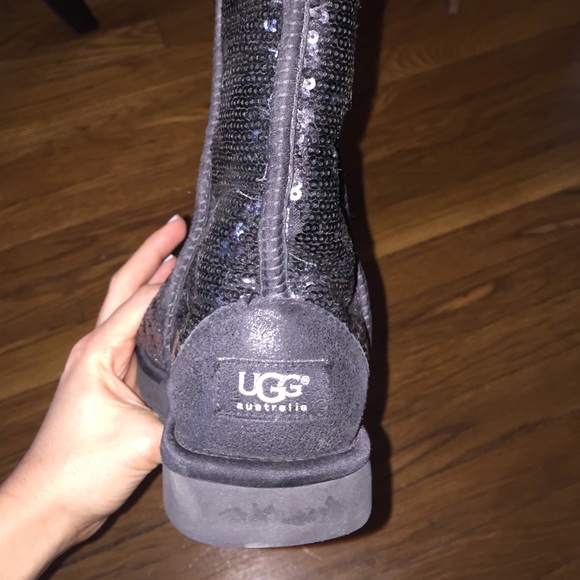 Black sequences Ugg Boots - Picture 2 of 4
