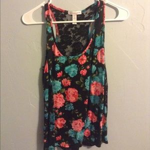 Floral/lace tanktop