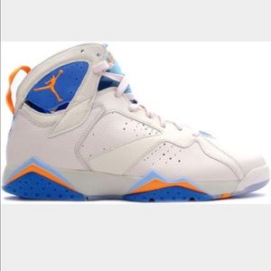 Meet your Posher, Logan