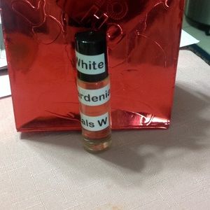 Designer perfume oil White Gardenia Petals