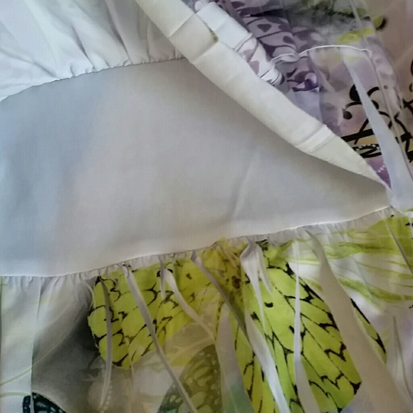 blouse - Picture 3 of 3