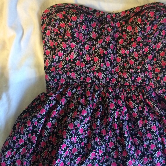 NWOT Black Poppy Floral Dress 💐