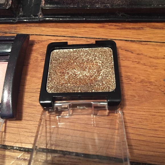 Eyeshadow bundle - Picture 2 of 2