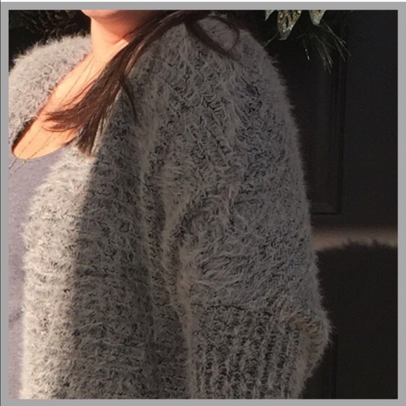 Boutique Sweaters - Make an Offer! 🎉HP🎉 Faux Fur Open Cardigan