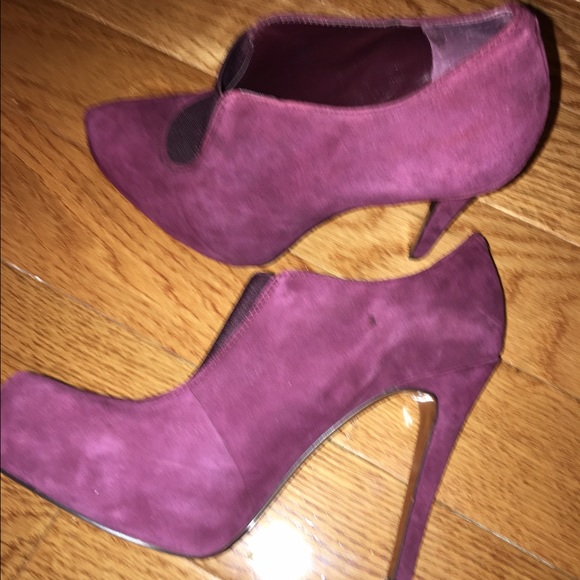 Bcbg maroon high heel boots. - Picture 3 of 4